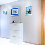 Illa Sistach Rentals: Casa Con Piscina Comunitaria ל'אסטרטיט