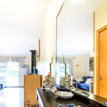 Illa Sistach Rentals: Casa Con Piscina Comunitaria *