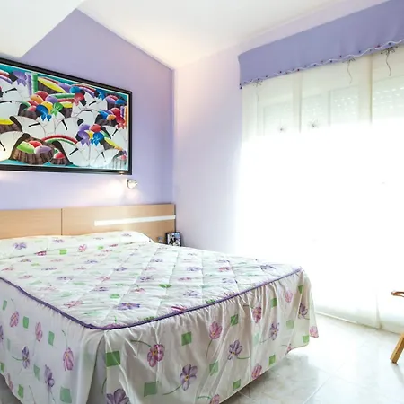 Illa Sistach Rentals: Casa Con Piscina Comunitaria * L'Estartit